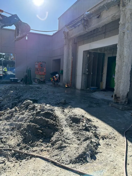 selective demolition at los robles hospital pic 1